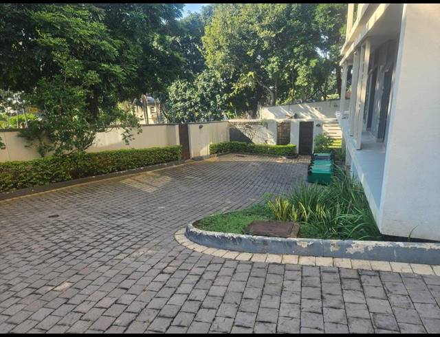 4 BEDROOM APARTMENT FOR SALE IN MORNINGSIDE